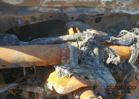 2025 Toyota Camry Xse из США, поврежденный, VIN 4T1DAACK7SU085220